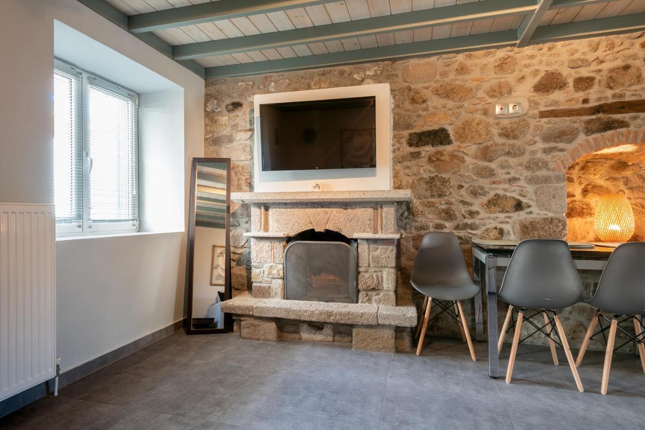 Traditional Stone House Thanos Bagian luar foto