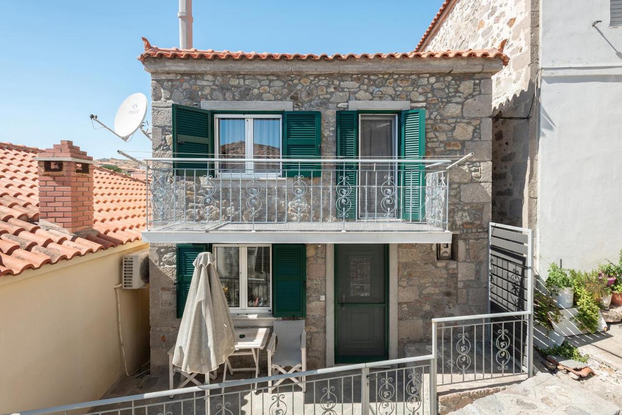 Traditional Stone House Thanos Bagian luar foto