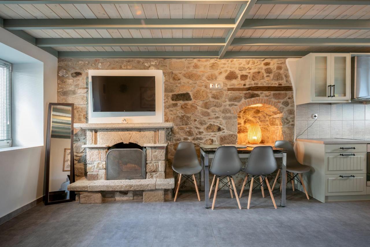 Traditional Stone House Thanos Bagian luar foto